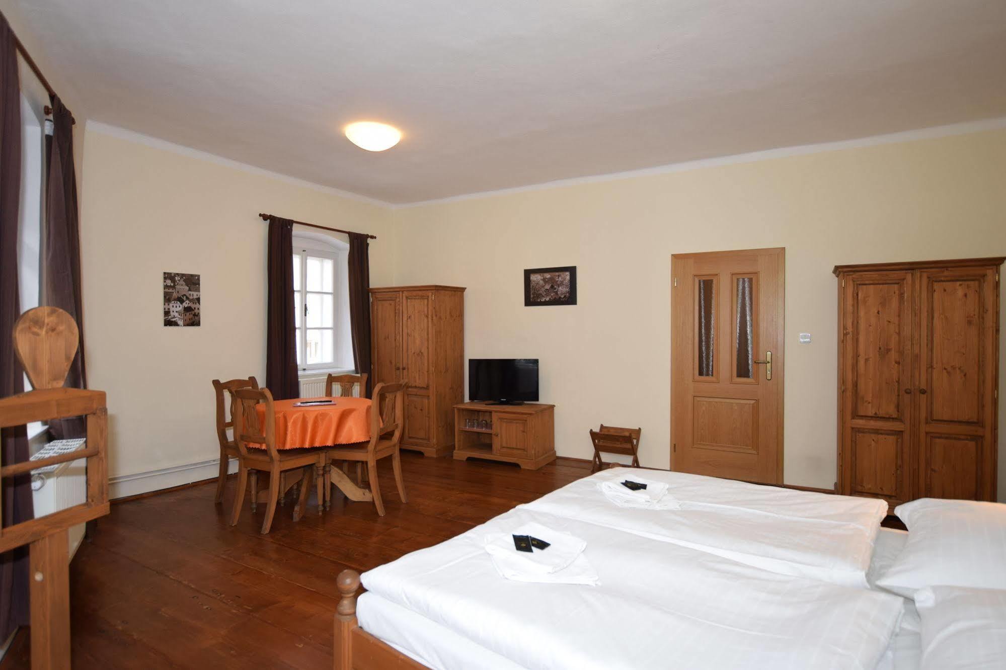 Český Krumlov Pension Zamecka Apartma - Castle Apartments المظهر الخارجي الصورة