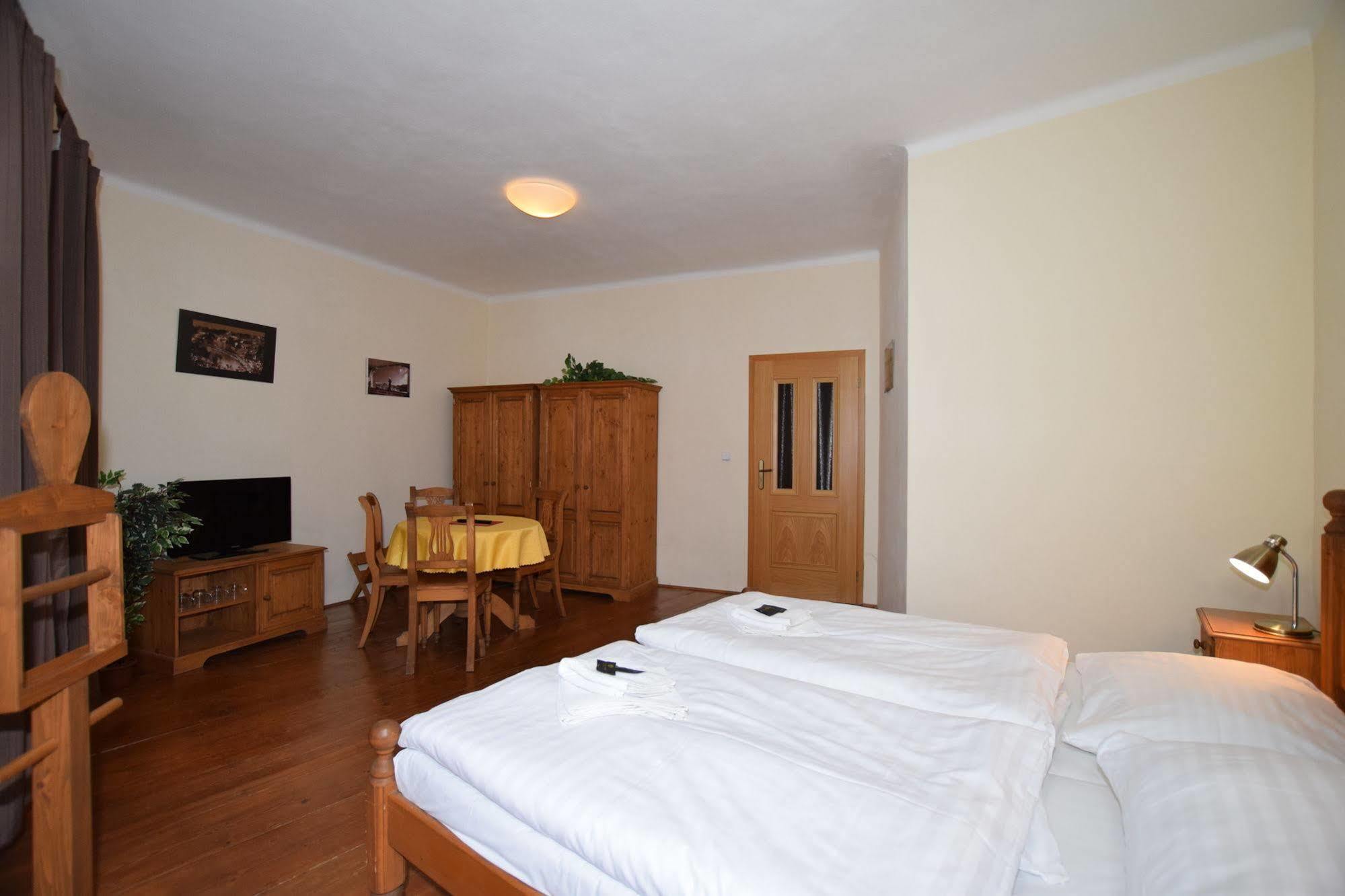Český Krumlov Pension Zamecka Apartma - Castle Apartments المظهر الخارجي الصورة